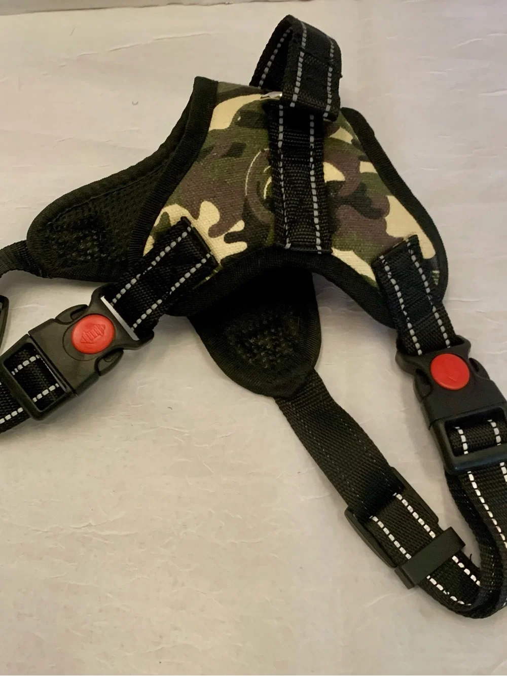 Soft Comfortable Reflective Dog Pet Harness Medium w/ Handle No Pull Choke Camo
